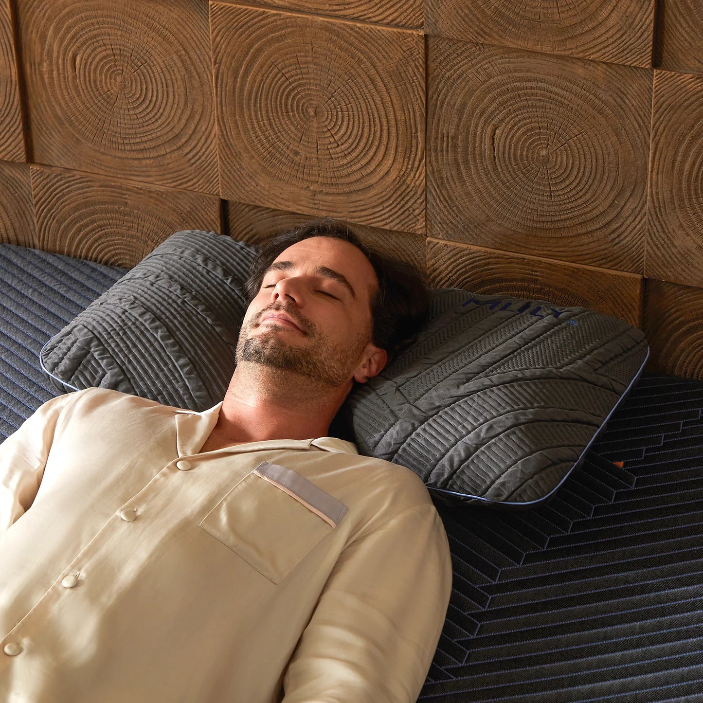Powercool Shoulder Pillow