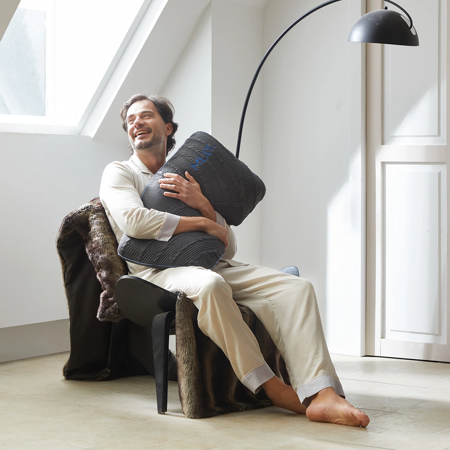 Powercool Shoulder Pillow